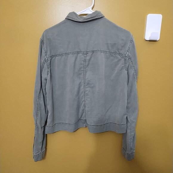 Gap Long Sleeve Lightweight Cropped Button Up Utility Jacket S Y2K Military - Picture 6 of 6